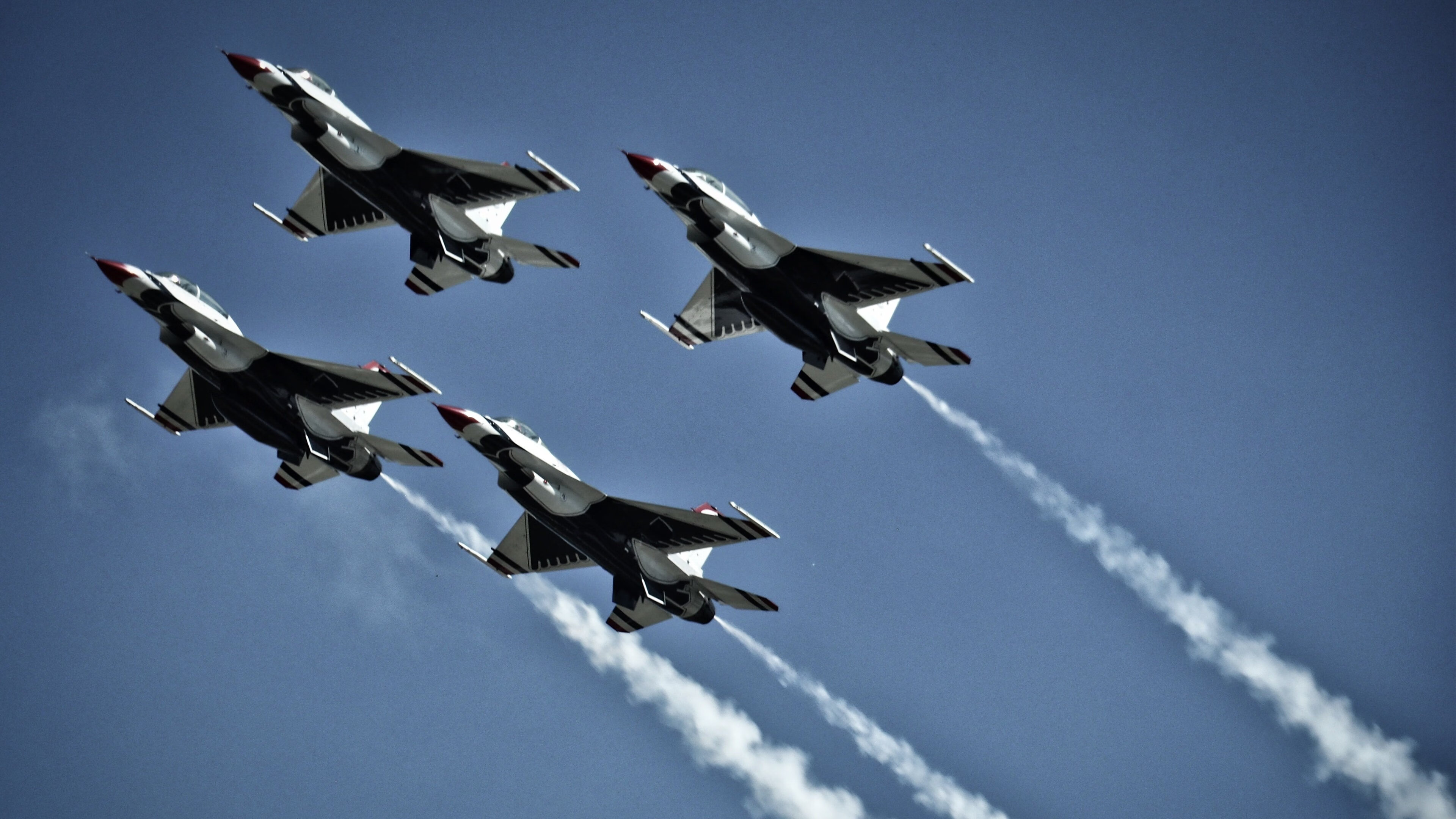 九游网-“英超精彩不断，逆转场面令人震撼”，英超精彩视频