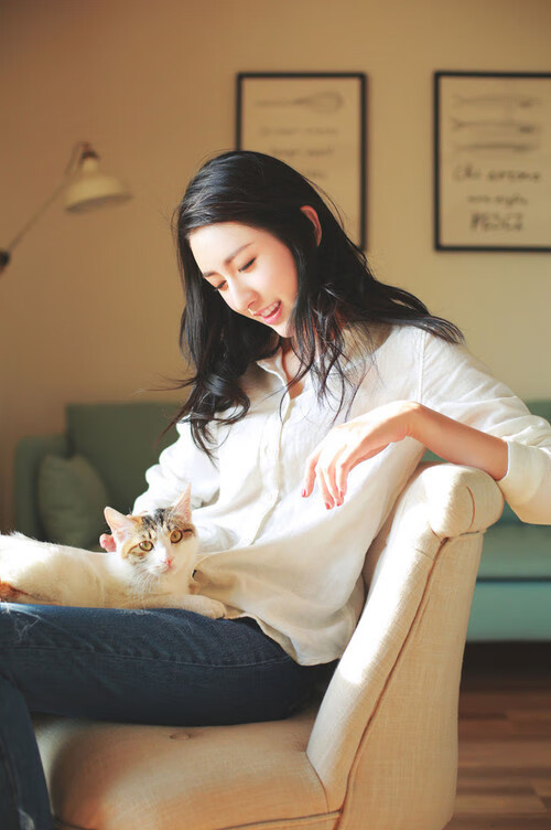 《青少年电竞赛事:培养未来职业选手的摇篮》,全国青少年电竞挑战赛